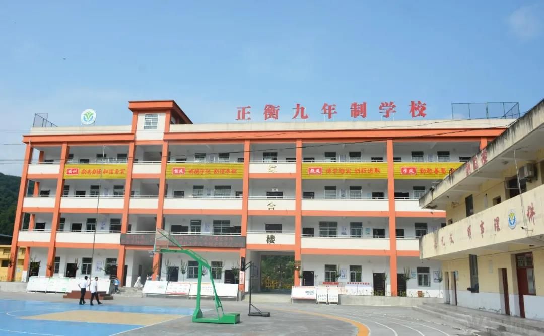 興安地產(chǎn)行銷公司黨支部開展 “慶祝建黨百年?助力鄉(xiāng)村振興”主題黨日活動